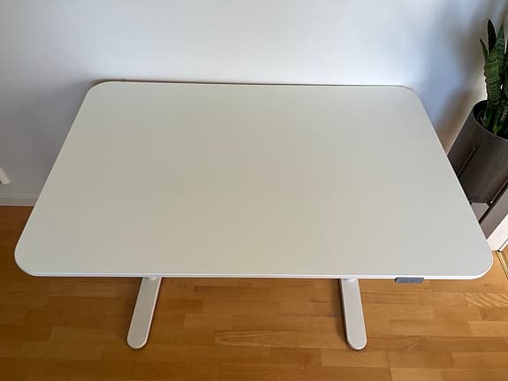 Skrivbord Ikea Bekant 120/80 elektriskt höj/sänkbart
