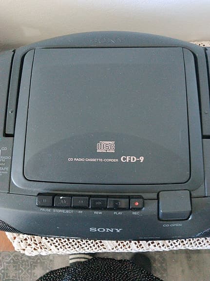 Sony CFD-9 CD radio kassettbandspelare