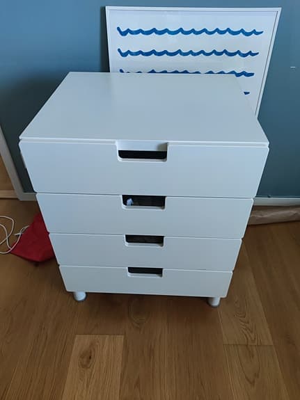 Ikea byrå med 4 lådor