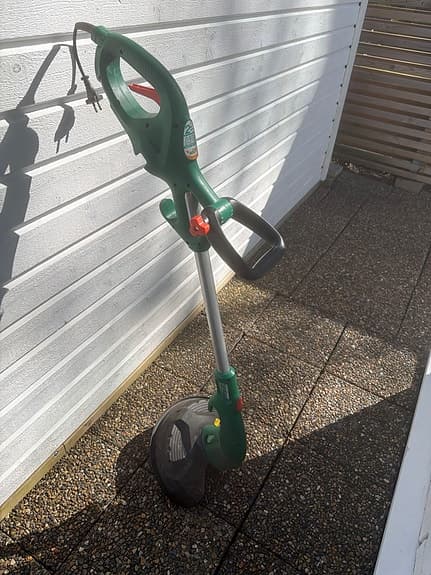 Black & Decker HLT 550W grästrimmer eldriven
