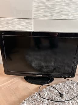 Panasonic TV 32 tum