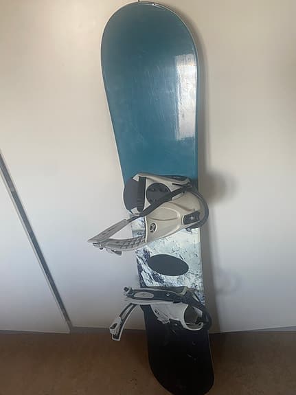 Stuf snowboard blå med bindningar