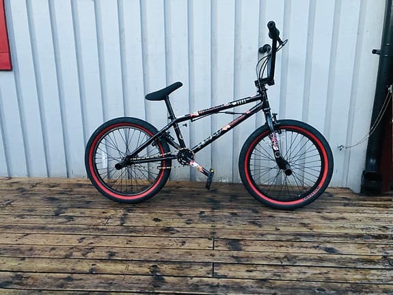 Haro Boulevard BMX / 20" Tum Cykel