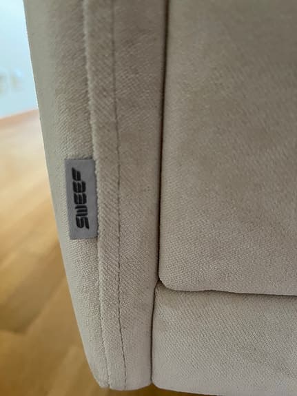 SWEEF 2,5 sits