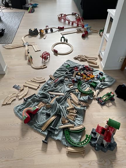 Brio tågbana stort utbud av olika delar
