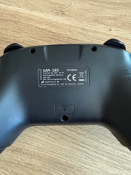 Svart trådlös spelkontroll GAM-103