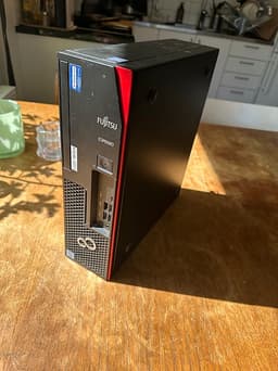 Fujistu esprimo d738/E94+ Intel i5-9400 8Gb RAM M.2 250 Gb SSD