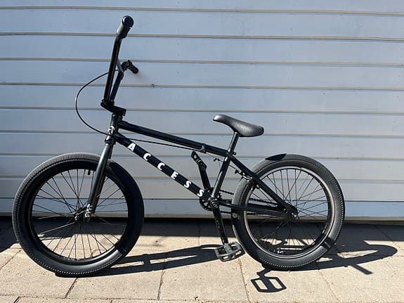 Cult Access BMX 20”