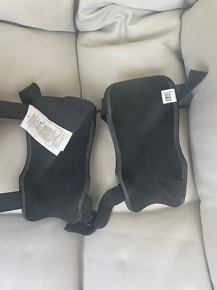 Adidas benskydd svart/vit