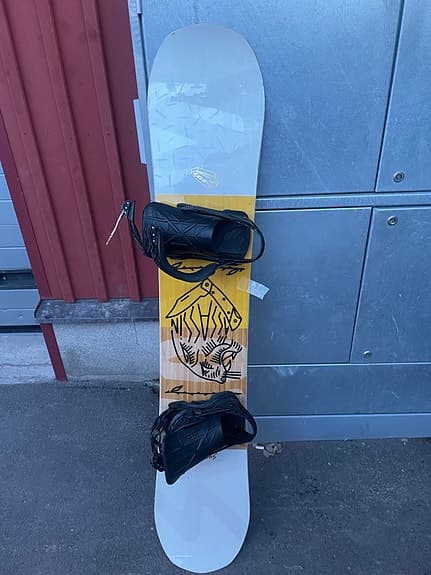 Signal snowboard I bra skick