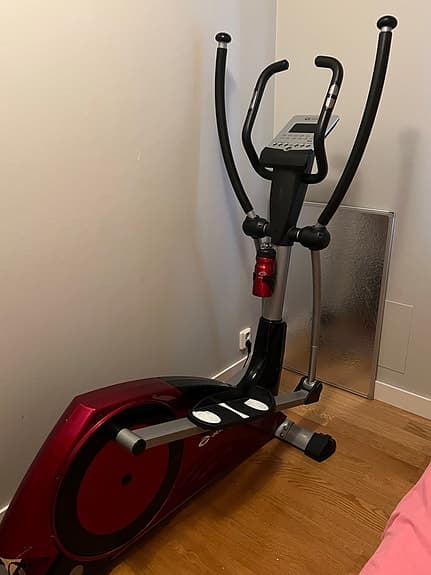 Abilica crosstrainer - digital, pulsmätning, mycket fint skick