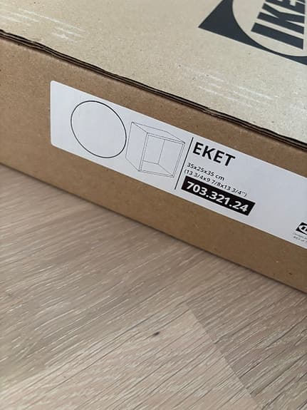 Eket hyllor