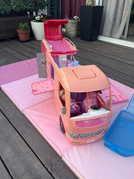 Barbie husbil