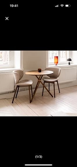 Matbord från Eberhart-Dansk design