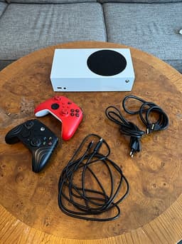 Xbox Series S spelkonsol med handkontroll