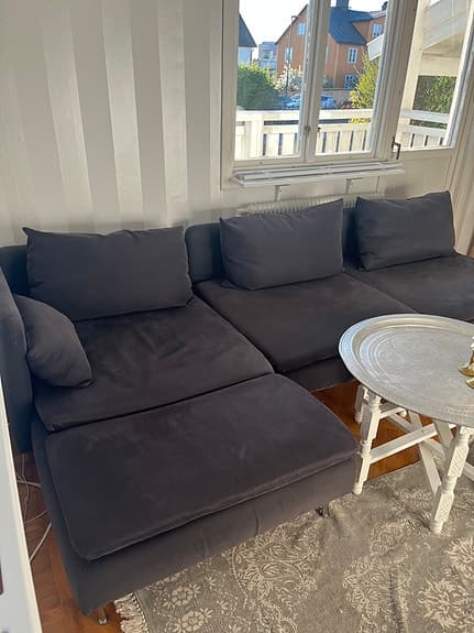 IKEA hörnsoffa med schäslong mörkgrå