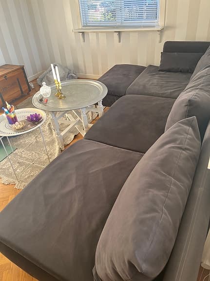 IKEA hörnsoffa med schäslong mörkgrå