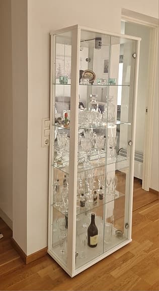Vitrinskåp glas vit (Mio)