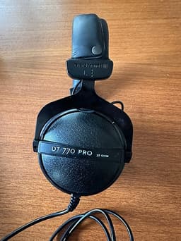 Beyerdynamic DT 770 Pro hörlurar med kabel