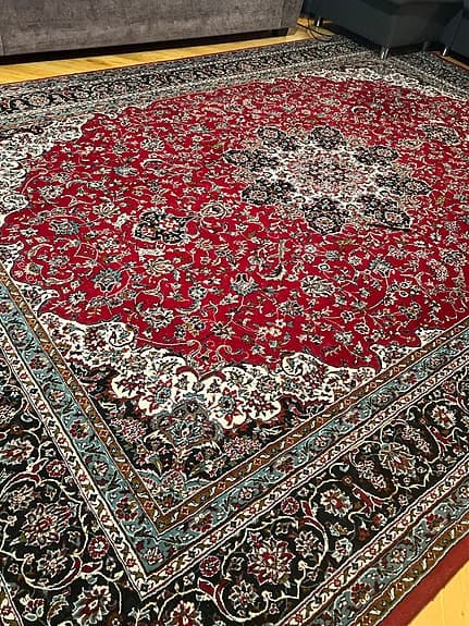 Maskinknutna persiska mattor – inspirerade av klassiska iranska mönster