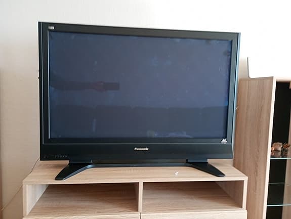 Panasonic 42 tum plasma tv