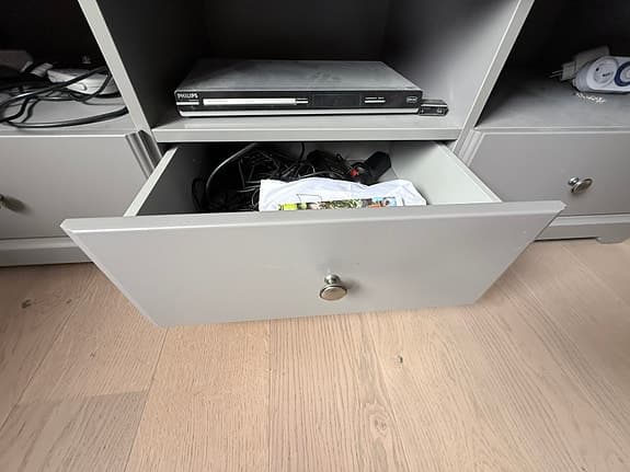 Tv-möbel i nyskick