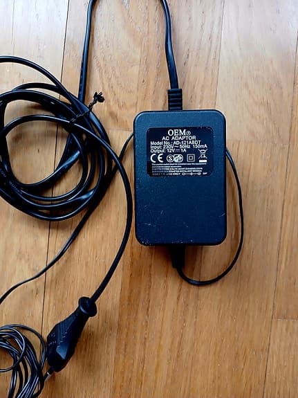 OEM AC ADAPTER AD-121ABDT