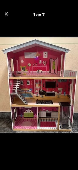 Barbie dockskåp stort rosa tre våningar