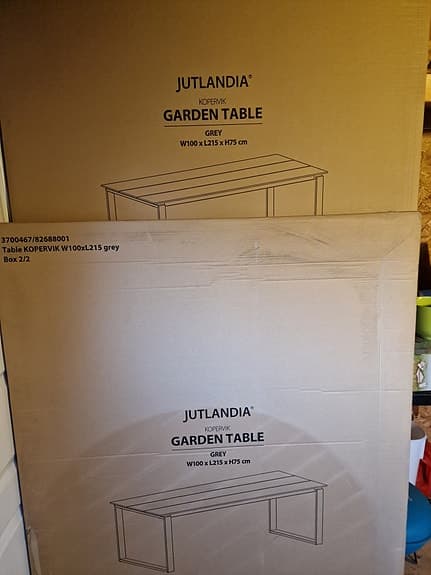 helt nytt trädgårdsbord
