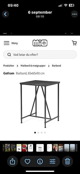 Matbord med 4 klappstolar