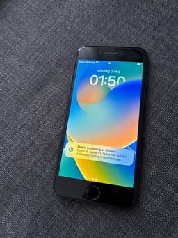 Apple iPhone 8, 64 GB svart