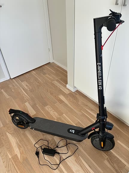 E-Wheels E2S V2 elsparkcykel svart
