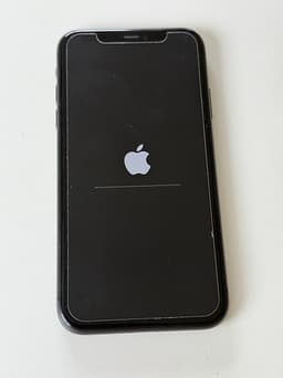 Apple iPhone 11 64 GB svart