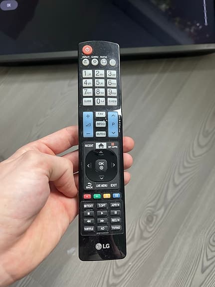 LG 32LF632V TV 32 tum svart