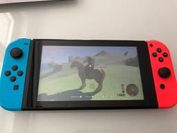 Nintendo Switch (utan docking station) och Zelda: Tears Of The Kingdom