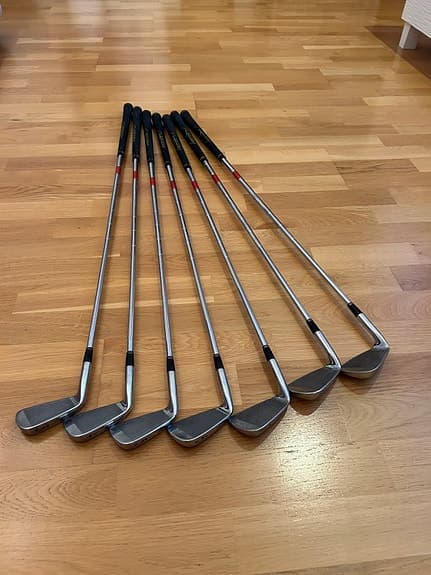 Mizuno järnset 3–9 + wedges – bra skick