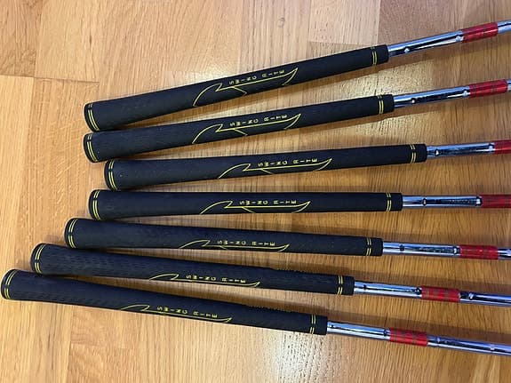 Mizuno järnset 3–9 + wedges – bra skick