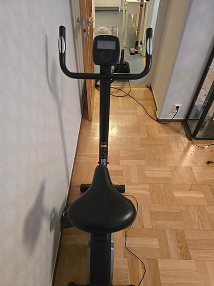 Domyos Essential + 06 motionscykel