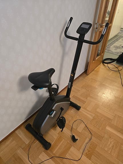 Domyos Essential + 06 motionscykel