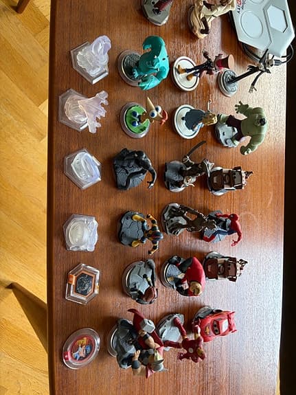 Disney Infinity paket Marvel Star Wars Disney 30 figurer kristaller spel portal