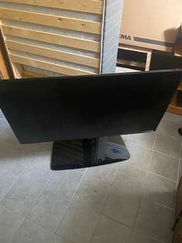40” Samsung TV