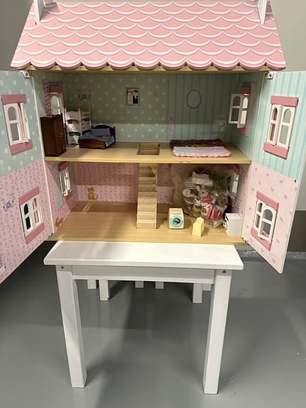 Magiskt dockhus från Le Toy Van