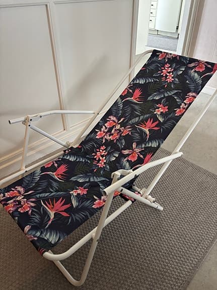 Solstol med blommigt tyg svart/multifärgad