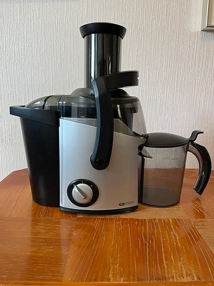 OBH Nordica Råsaftcentrifug svart/silver