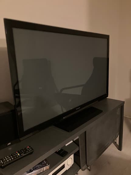 42 tums panasonic tv , HK hemmabioförstärkare