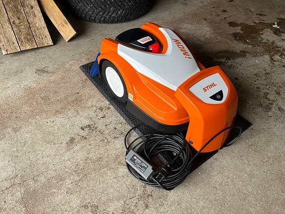 Stihl RMI 422 Imow robotgräsklippare