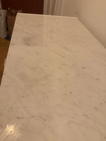 Decotique LOFT byrå med marmorskiva på toppen