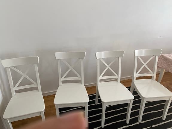 IKEA matbord med 4 stolar vitt