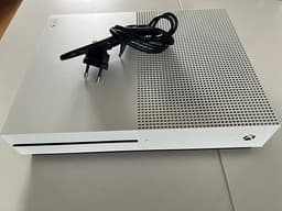 Xbox One S, 500GB.
