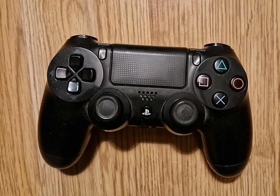 Spel till Playstation 4 & Playstation 5